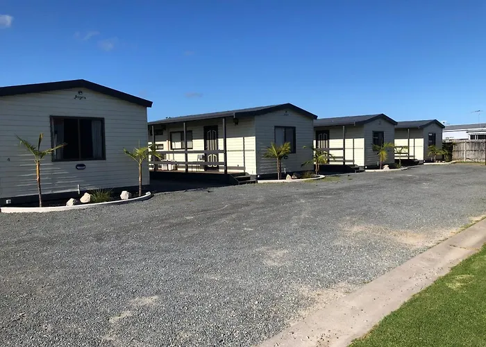 Lakes Main Holiday Park